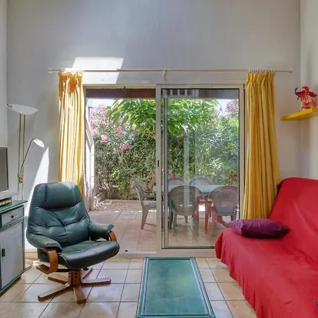 Charming House Close To The Sea With Swimming Pool