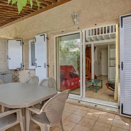 Appartement Charming House Close To The Sea With Swimming Pool